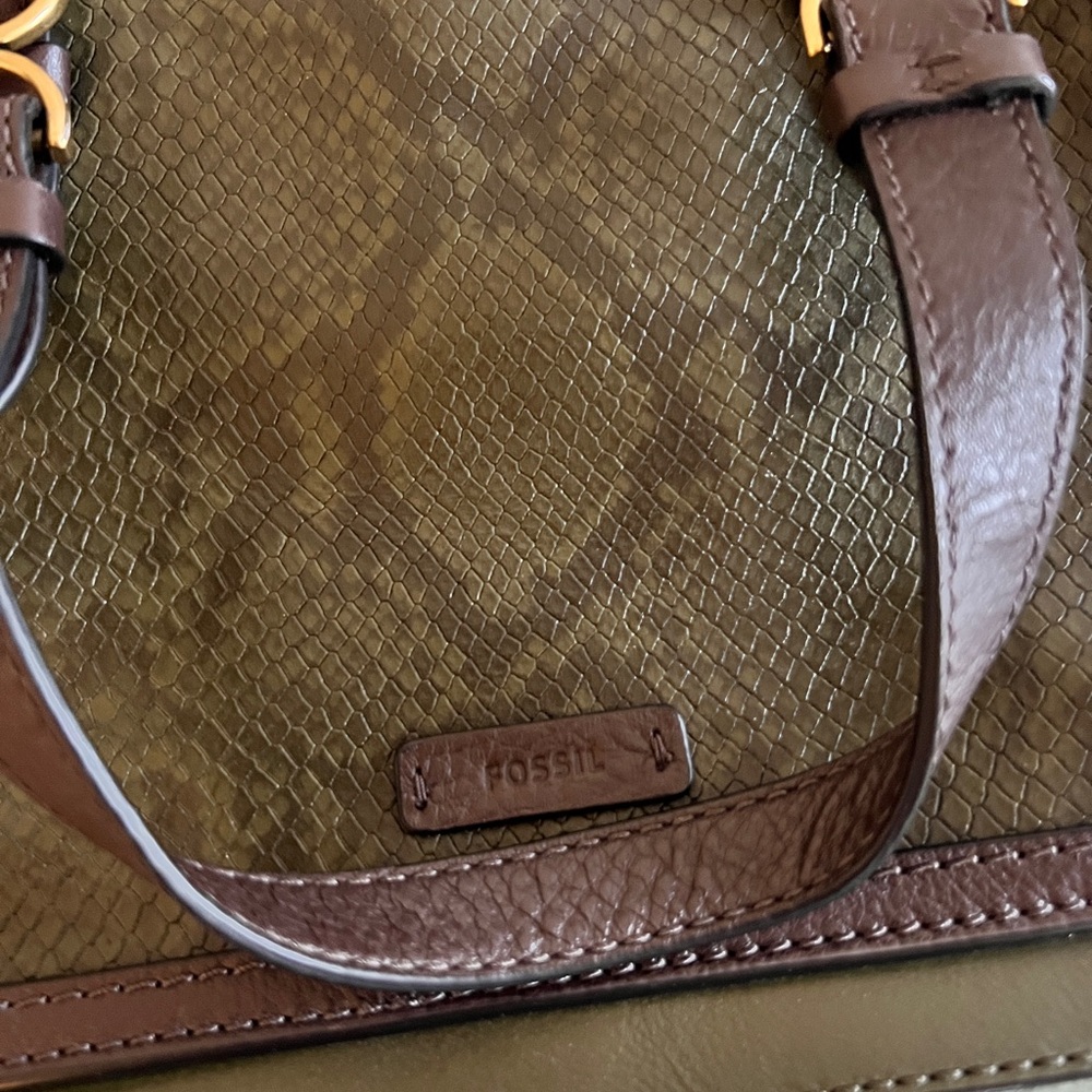 Fossil Two-Tone Green Crossbody Bag - Picture 2 of 6